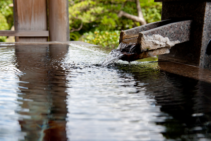 温泉水